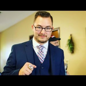 Meet your Posher, Justin